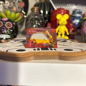 Mini Bratz Tokyo a Go-Go Rc cruiser